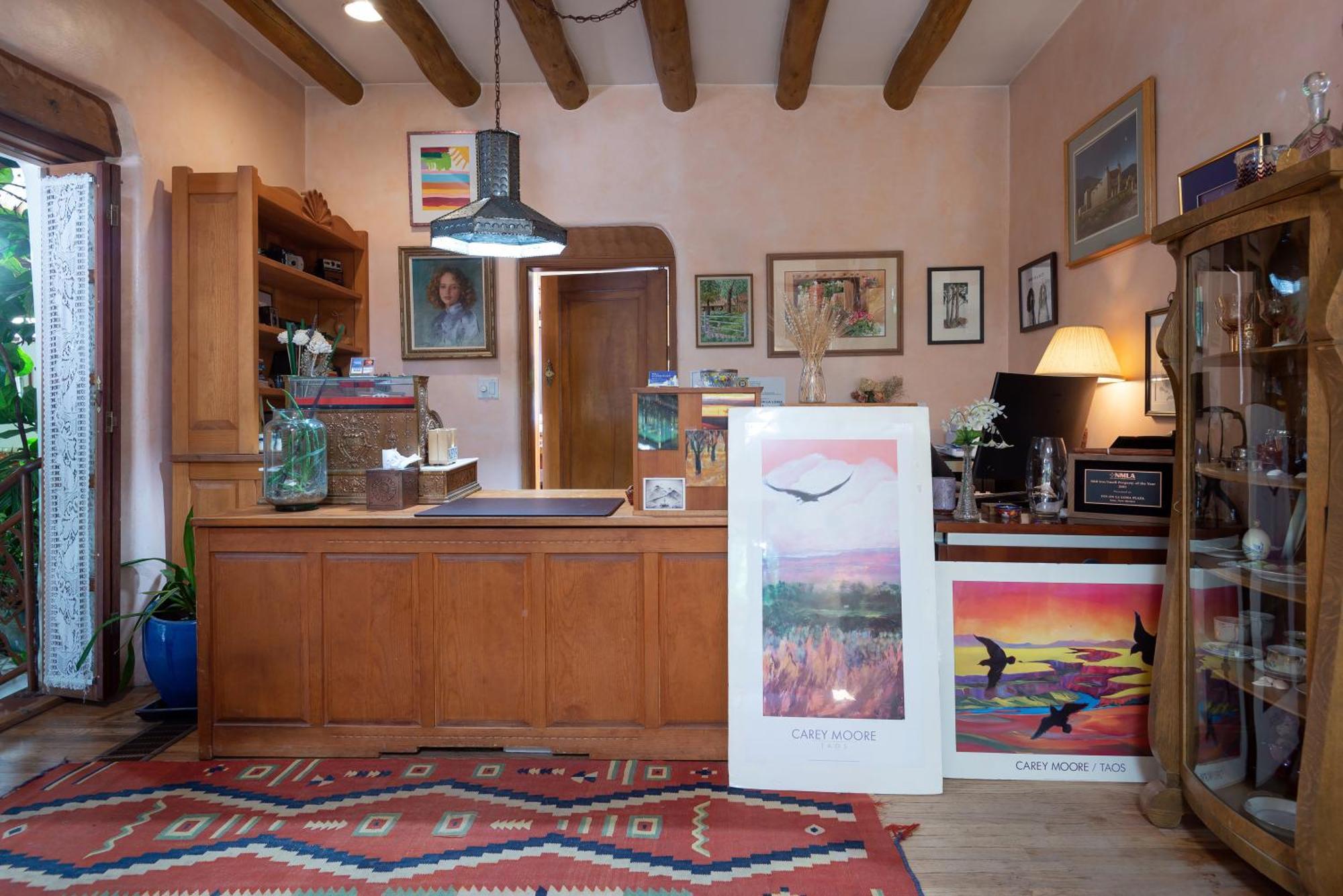 Inn On La Loma Plaza Taos Exterior photo